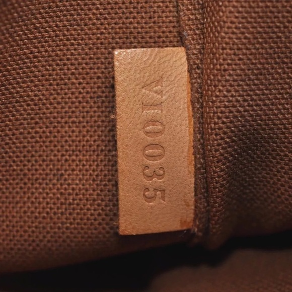 Louis Vuitton Monogram Popincourt Handbag/Purse | PRELOVED 🤎👜 - Picture 12 of 15